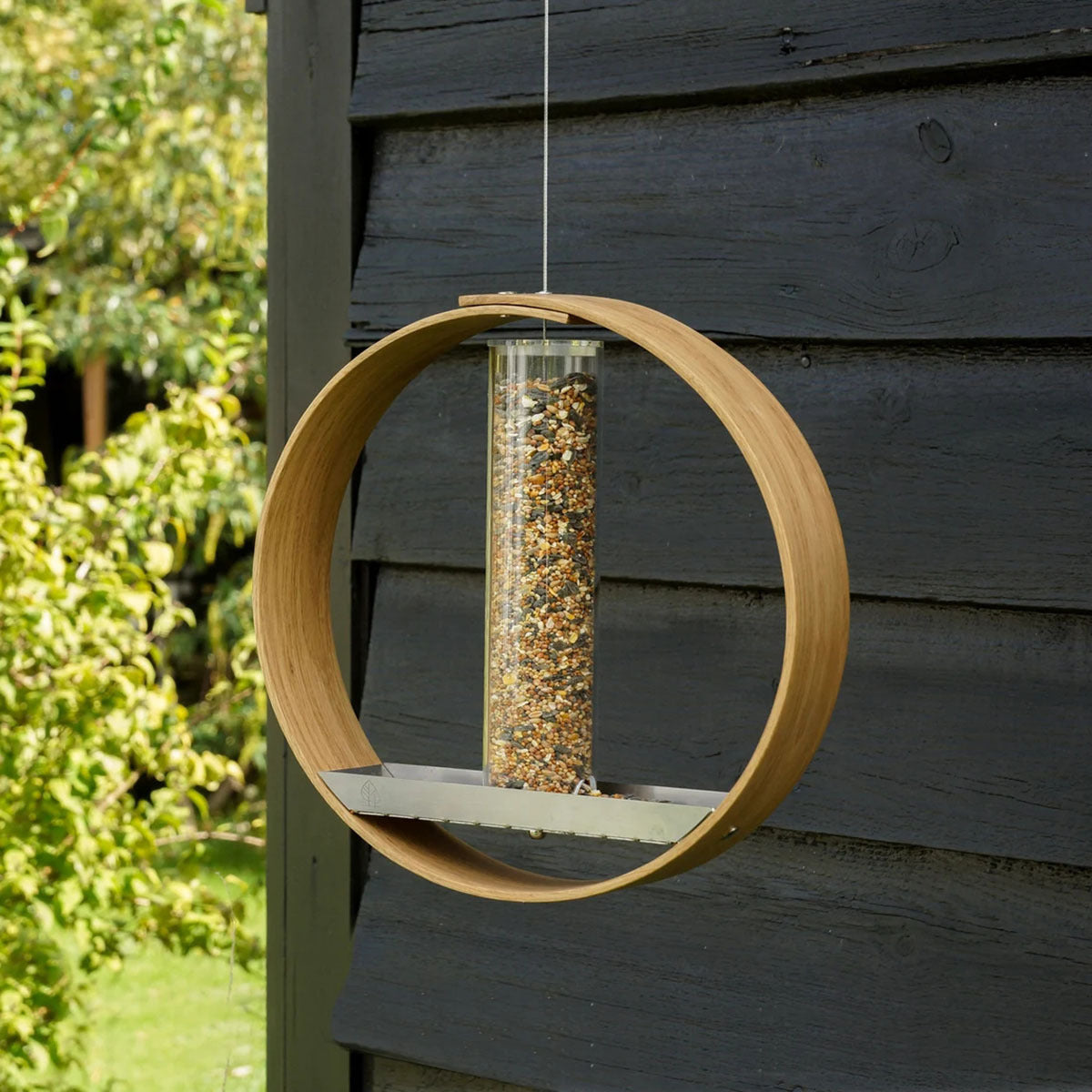 Enhance Your Outdoor Experience with Our Simple Hanging Bird Feeder
